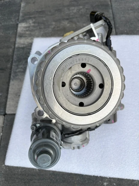 Sprzęgło Haldex 4 gen z pompą 0BR525554A Golf R Audi A3 TT S3 Tiguan